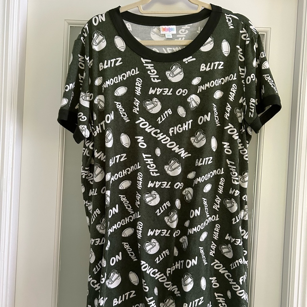 LLR football tank. Scoop neck
